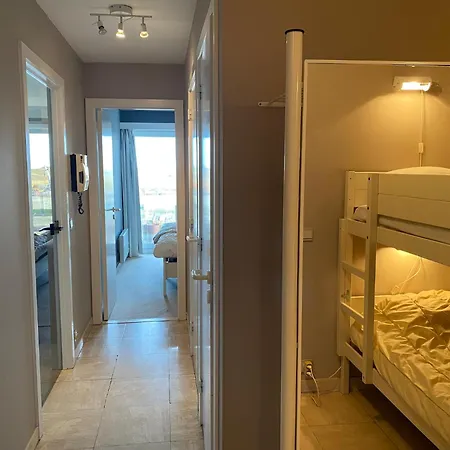 Apartment Den Oever V 0206 Directly On The