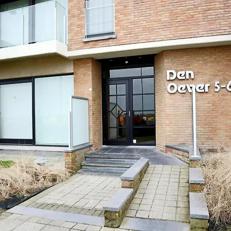 아파트 In With Sea Views *