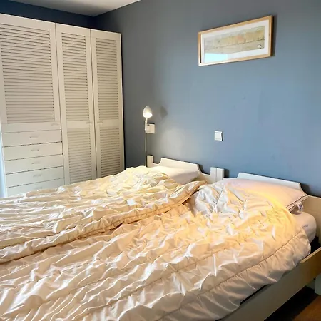 Apartment Den Oever V 0206 Directly On The
