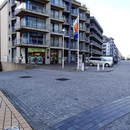 Den Oever V 0206 Directly On The Nieuwpoort