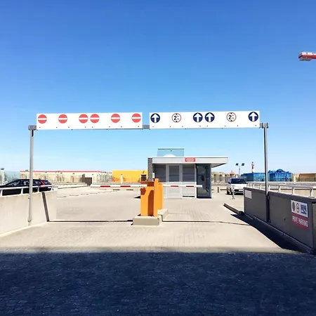 아파트 In With Sea Views *