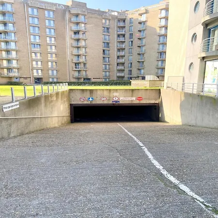 Den Oever V 0206 Directly On The Nieuwpoort