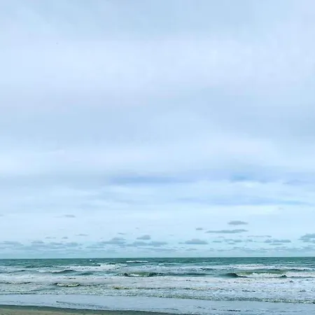 In With Sea Views ニーウポールト