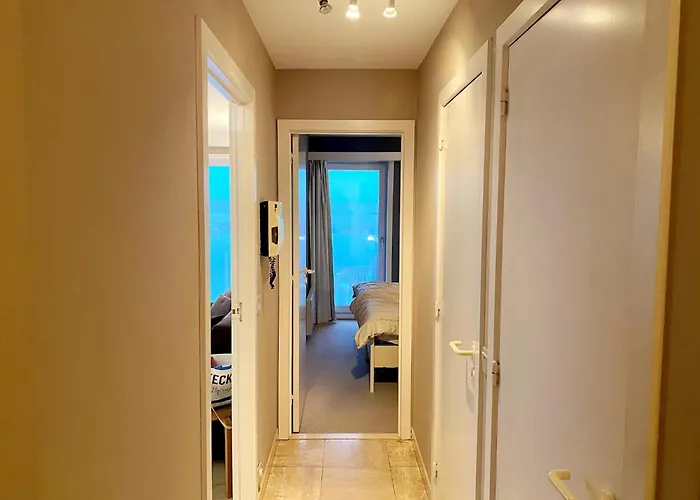 In With Sea Views شقة *