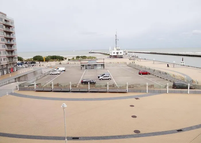 In With Sea Views شقة