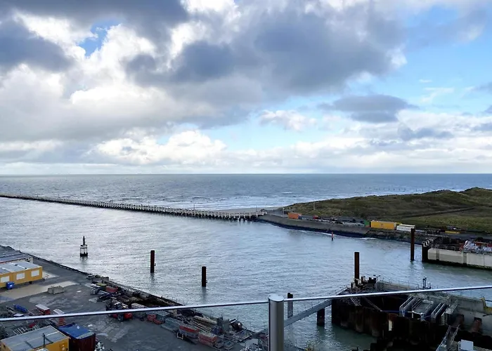 In With Sea Views شقة *